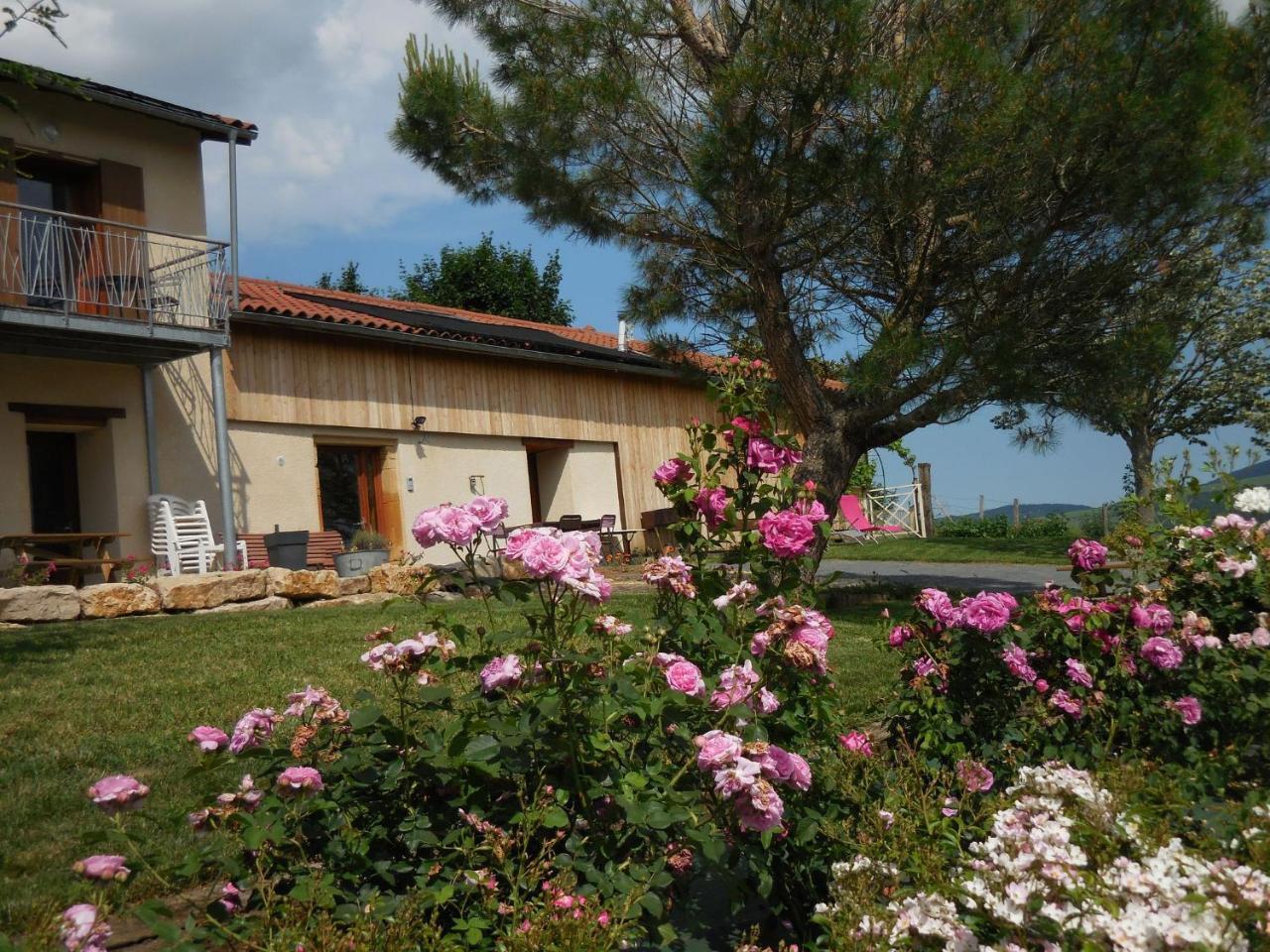Maison D'Hotes Des 2 Chenes Bessenay Exterior foto